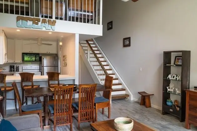 Daire (Rare 2 Bedroom + Loft Townhouse on th)