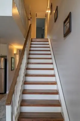 Daire (Rare 2 Bedroom + Loft Townhouse on th)