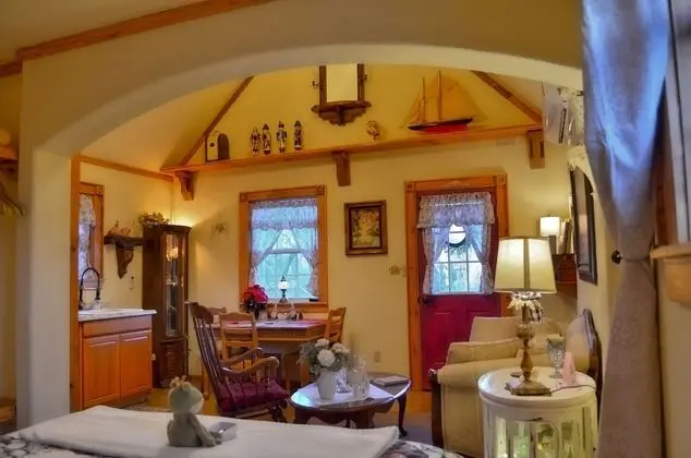 Romantic Kır Evi, 2 Yatak Odası, Bahçe Manzaralı (Aschenputtel Cottage)