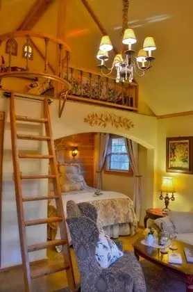 Romantic Kır Evi, Bahçe Manzaralı (Schneewittchen Cottage)