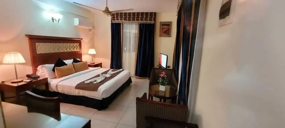 Tek Büyük Yataklı Oda