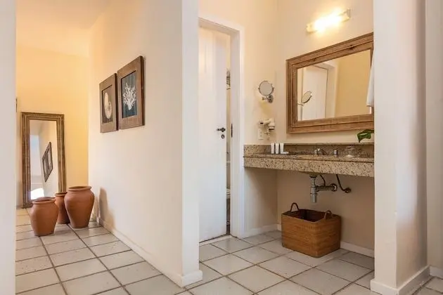 Quarto Standard anexo ao Predio a Frente (Atravessar a rua para acesso dependencias e cafe da manha)