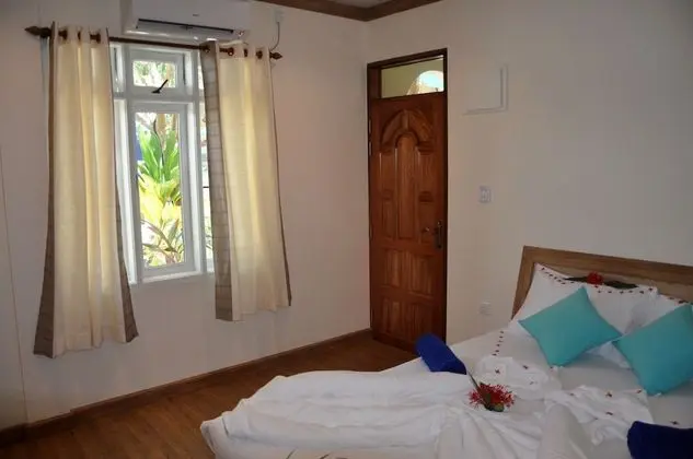 Deluxe Tek Büyük veya İki Ayrı Yataklı Oda, 1 Yatak Odası, Sigara İçilmez, Bahçe Manzaralı