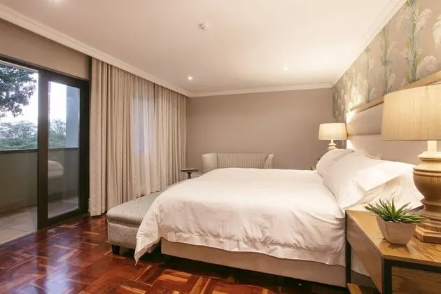 Luxury Tek Büyük Yataklı Oda, Bahçe Manzaralı