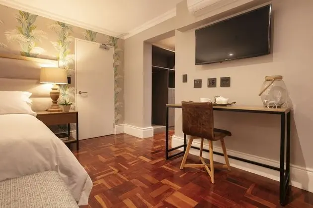 Luxury Tek Büyük Yataklı Oda, Bahçe Manzaralı
