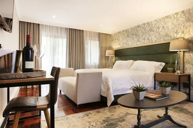 Luxury Tek Büyük Yataklı Oda, Bahçe Manzaralı
