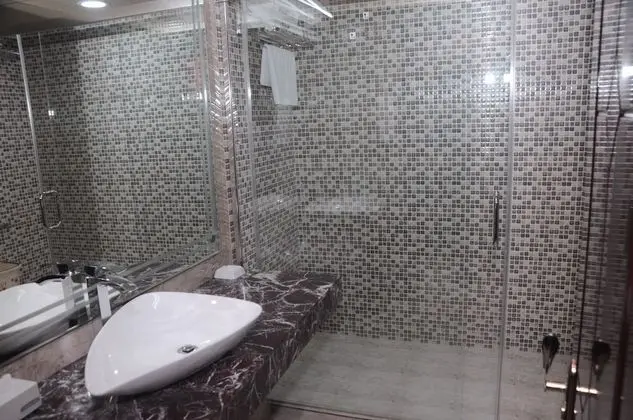 Deluxe Tek Büyük veya İki Ayrı Yataklı Oda, 1 Büyük (Queen) Boy Yatak