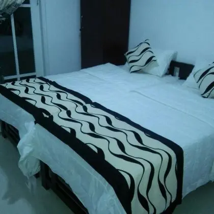 Büyük Yataklı Tek Kişilik Oda