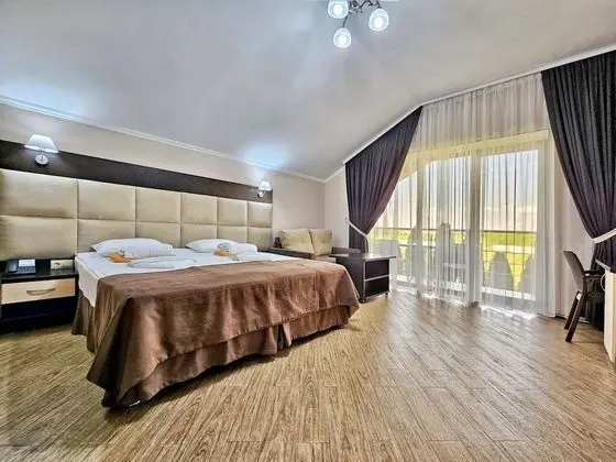 Standard Tek Büyük Yataklı Oda (Kazanov)