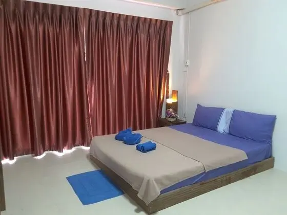 Budget Double Room with Shared Bathroom
