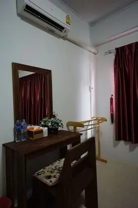 Budget Double Room with Shared Bathroom