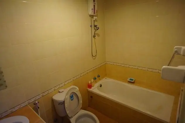 Budget Double Room with Shared Bathroom