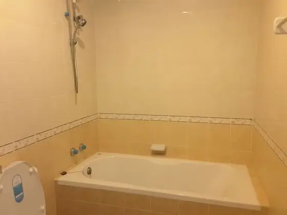 Budget Double Room with Shared Bathroom