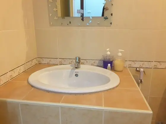 Budget Double Room with Shared Bathroom