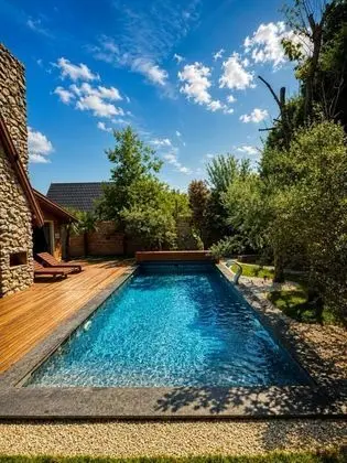Jakuzili Şömineli Bungalow, Isıtmalı Özel Havuzlu