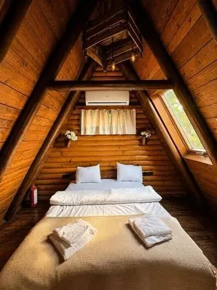 Jakuzili Şömineli Bungalow, Isıtmalı Özel Havuzlu