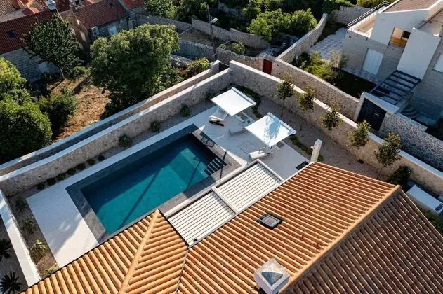 Villa, Sigara İçilebilir