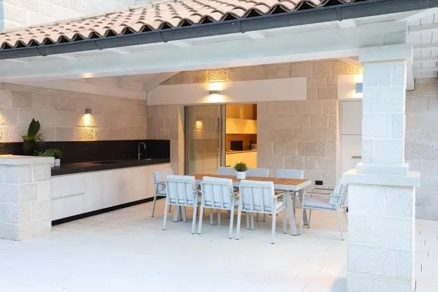 Villa, Sigara İçilebilir