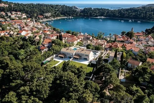 Villa, Sigara İçilebilir