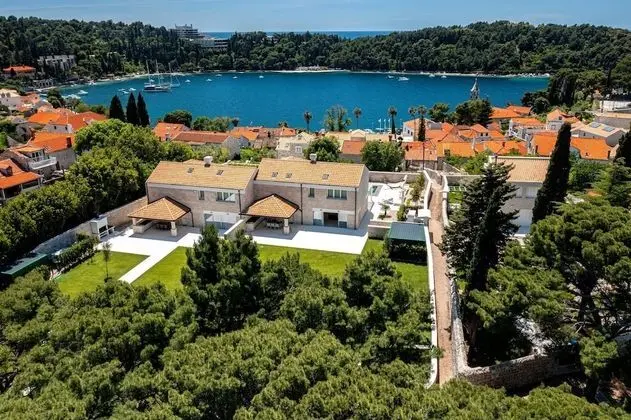 Villa, Sigara İçilebilir