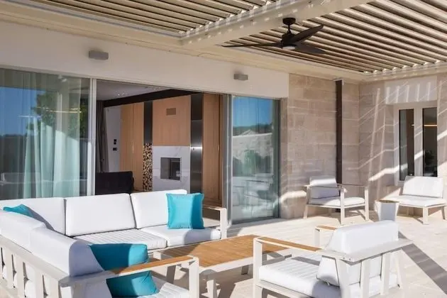 Villa, Sigara İçilebilir
