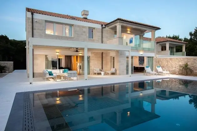 Villa, Sigara İçilebilir