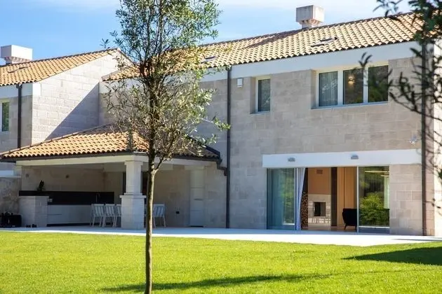 Villa, Sigara İçilebilir