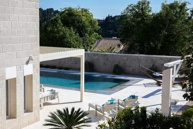 Villa, Sigara İçilebilir