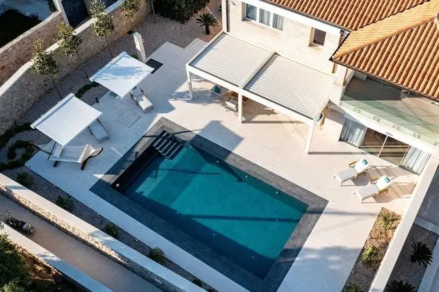 Villa, Sigara İçilebilir