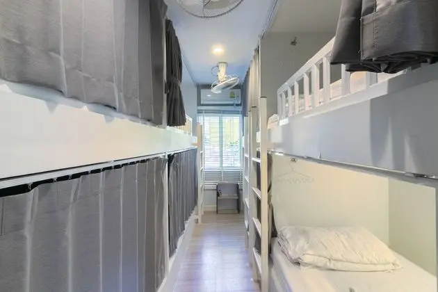 6 Bed Dormitory Room