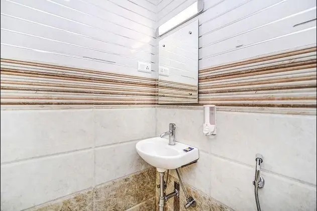 Business Tek Büyük Yataklı Oda, 1 En Büyük (King) Boy Yatak