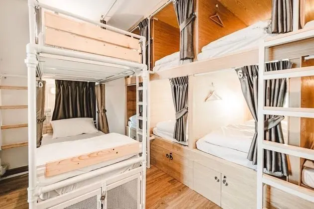 Dormitory Room with 4 Bunk Beds (8 persons)