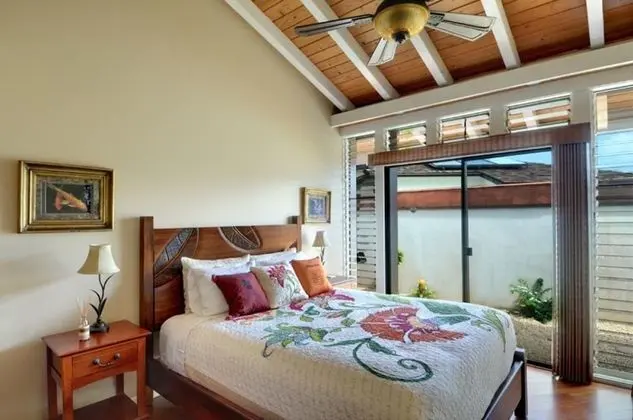 Ev, Birden Çok Yatak (Rate Elegant home with hot tub and po)