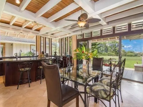 Ev, Birden Çok Yatak (Rate Elegant home with hot tub and po)