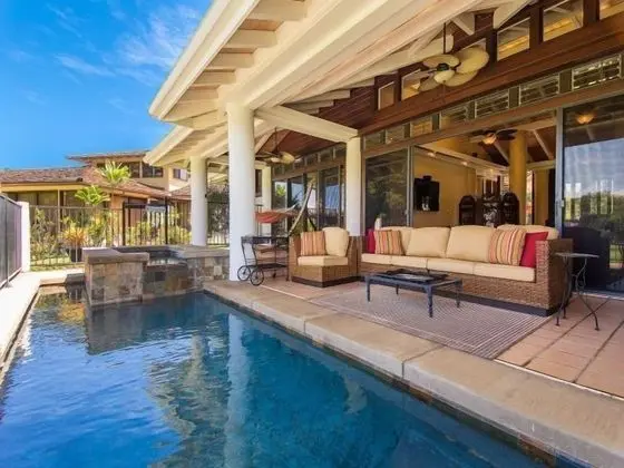 Ev, Birden Çok Yatak (Rate Elegant home with hot tub and po)