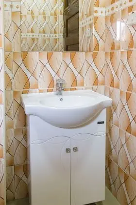 Ev