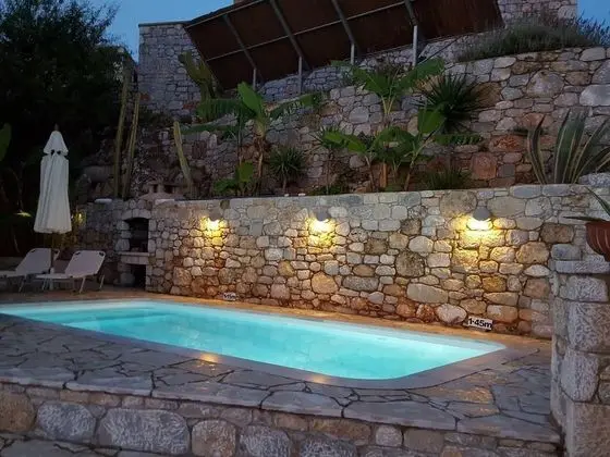 Romantic Villa, 2 Yatak Odası, Kişiye Özel Havuzlu, Deniz Manzaralı