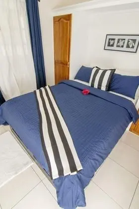 Apart Daire, 1 Büyük (Queen) Boy Yatak ve Çekyat, Küçük Mutfak