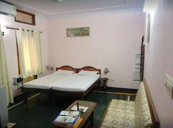Super Deluxe Room