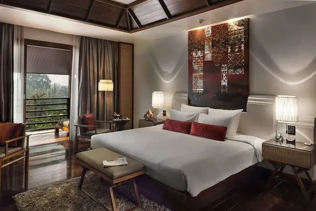 Deluxe Riverside