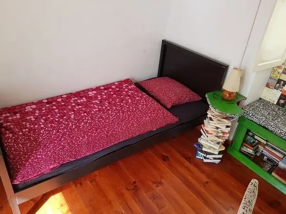 Tek Kişilik Oda, Ortak Banyo
