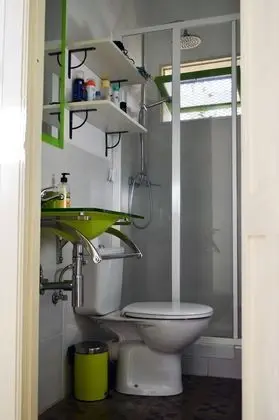 Tek Kişilik Oda, Ortak Banyo