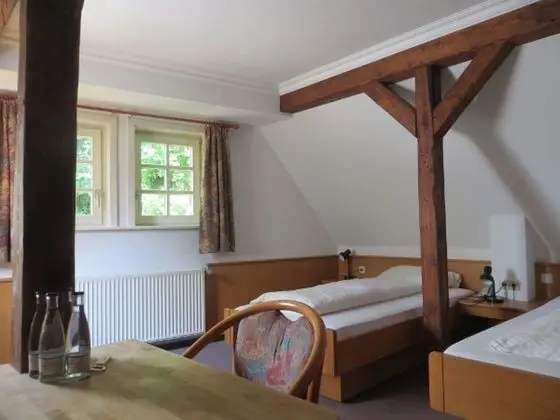 Tek Büyük Yataklı Oda