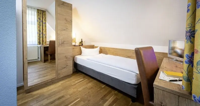 Standard Tek Kişilik Oda