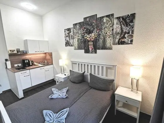 Basic Stüdyo, Dağ Manzaralı, Yamaçta