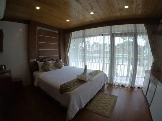 Deluxe Tek Büyük Yataklı Oda