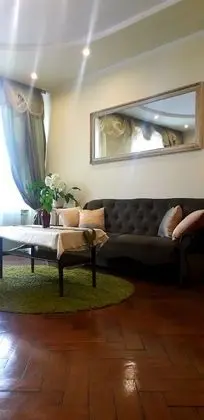 Apart Daire (1 Room on  Rynok Sq., 16)