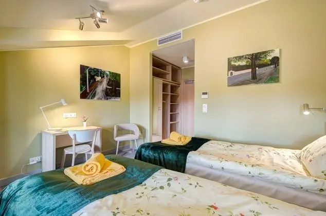 Tek Büyük veya İki Ayrı Yataklı Oda, Şehir Manzaralı