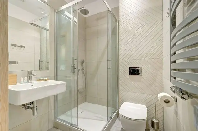 Tek Büyük veya İki Ayrı Yataklı Oda, Şehir Manzaralı