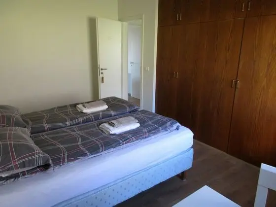 Tek Büyük Yataklı Oda, Ortak Banyo